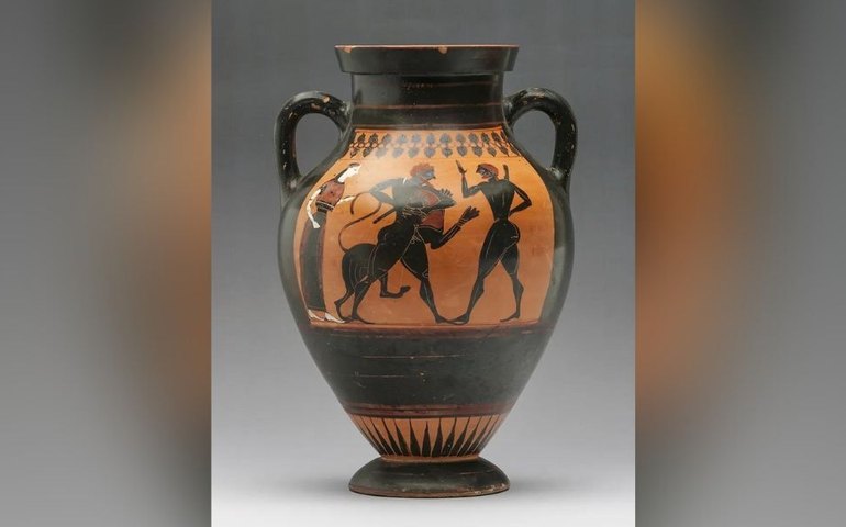 Arte roubada escondida em pacotes de macarrão: polícia italiana encontra peças em museu da Austrália