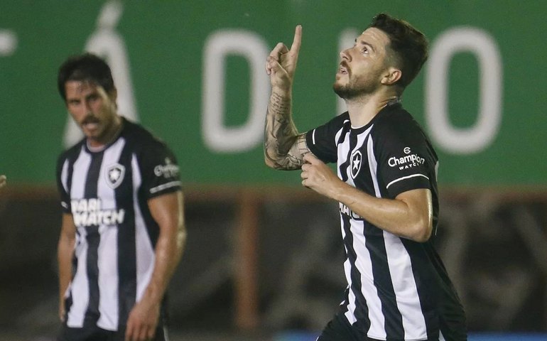 Botafogo derrota Madureira em jogo de poucas emoções no Carioca