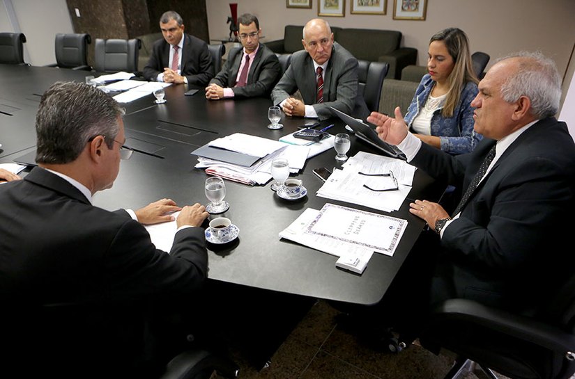 Otávio Praxedes reúne Comissão de Segurança do Poder Judiciário