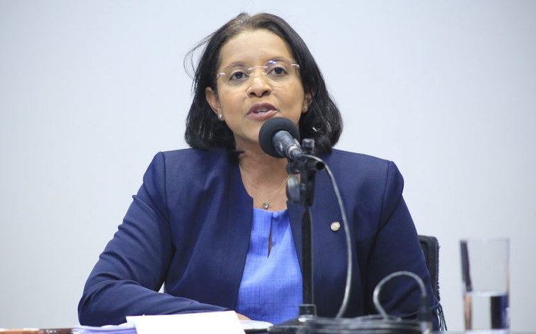 Comissão aprova reforço em penalização de agente público que desviar doação em calamidade