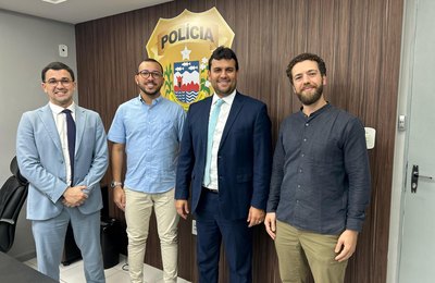 Pesquisador de universidade britânica conhece ações de ressocialização do sistema prisional