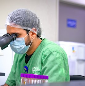 Hospital da Cidade promove atualização técnica sobre hemoculturas e amostras laboratoriais