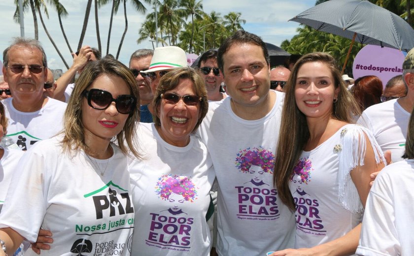 Arapiraca: Célia da Rocha participa de caminhada no Dia Internacional da Mulher