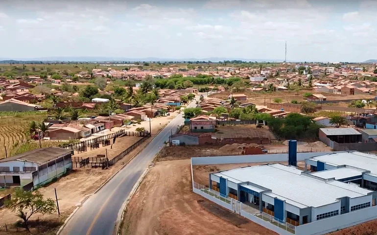 Cadáver em decomposição é encontrado em plantação na zona rural de Craíbas
