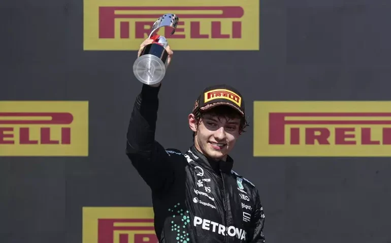 Após pódio, Antonelli passará por período de provas na Itália