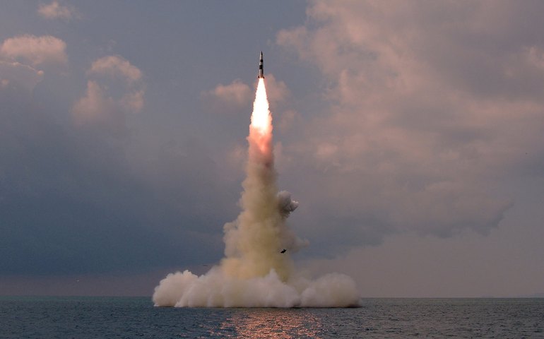 Coreia do Norte dispara centenas de projéteis de artilharia perto de ilhas sul-coreanas