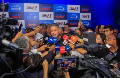 Arthur Lira é muito maior...