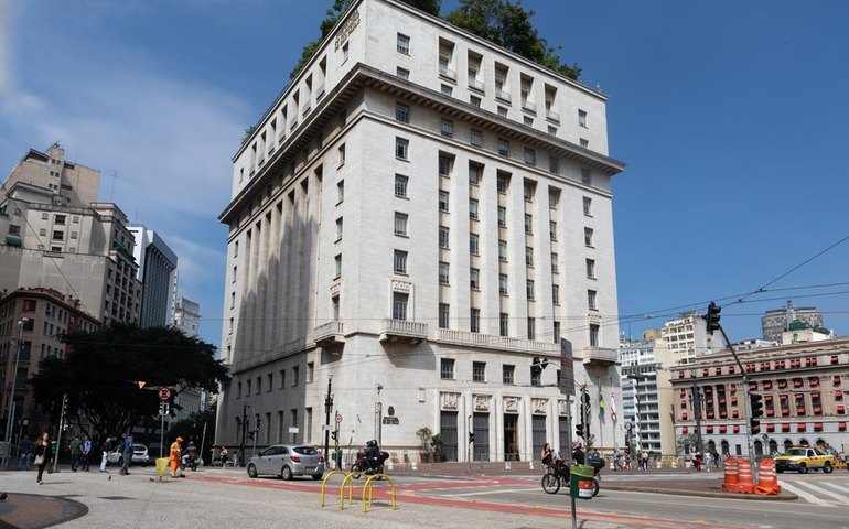 Prefeitura sanciona lei que garante auxílio a órfãos de vítimas por feminicídio