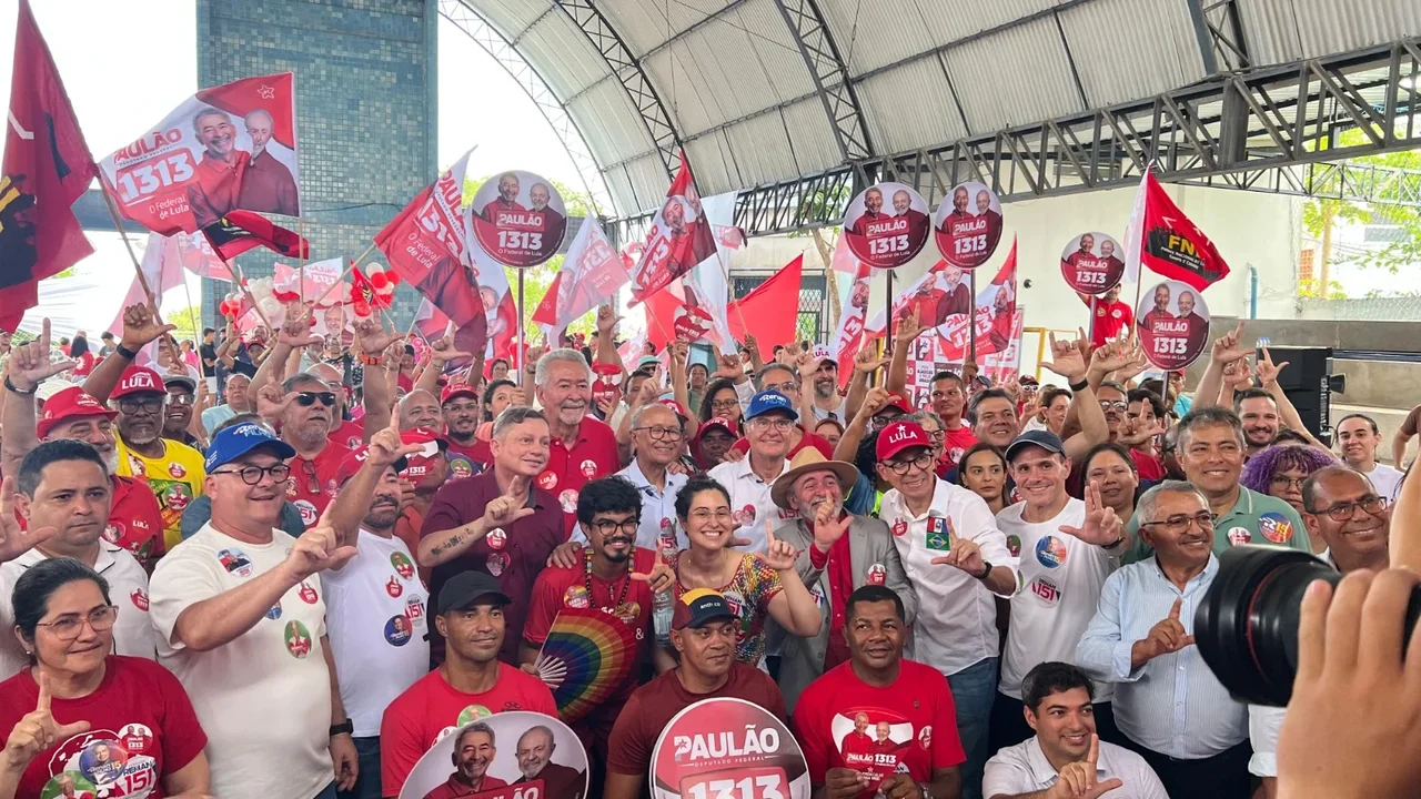 Renan Calheiros participa do lançamento da candidatura de Paulão à Câmara Federal em Maceió