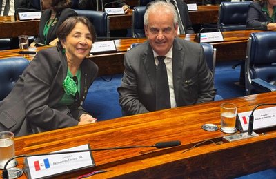 Grão-Mestre e conselheiro do TCE/AL Otávio Lessa representa Alagoas em Sessão Especial do Senado em homenagem ao Dia do Maçom