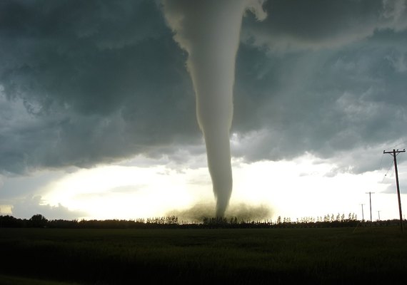 Número de mortos por tornado no sul e no Meio-Oeste dos EUA sobe para 32