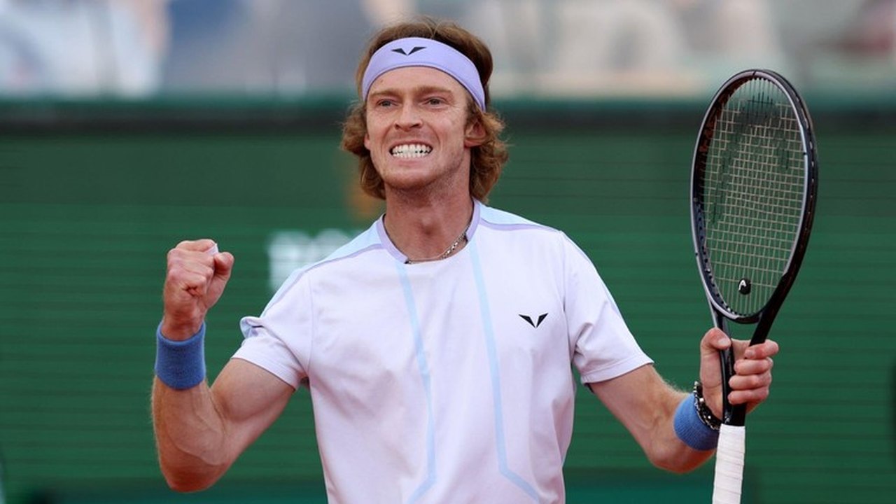 Rublev supera Dimitrov e decide título do Masters 1000 de Xangai com Hurkacz