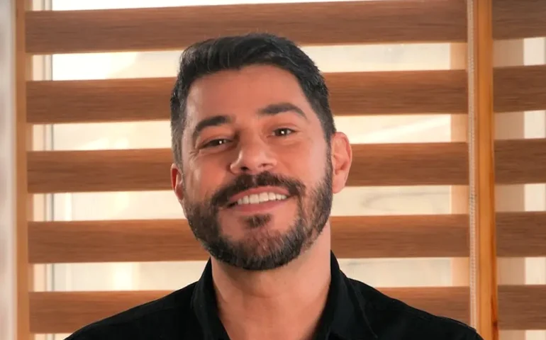 Evaristo Costa será o apresentador do novo reality 'Casa do Patrão' na Record