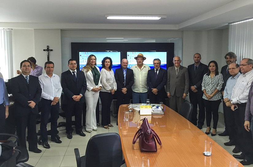 Comissão do TCE/AL conhece sistemas utilizados nos TCEs da PB e PE