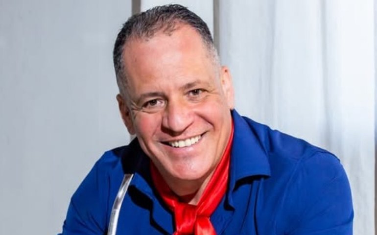 Vereador confunde sessão e convida Brizola, morto em 2004, para homenagem no RS