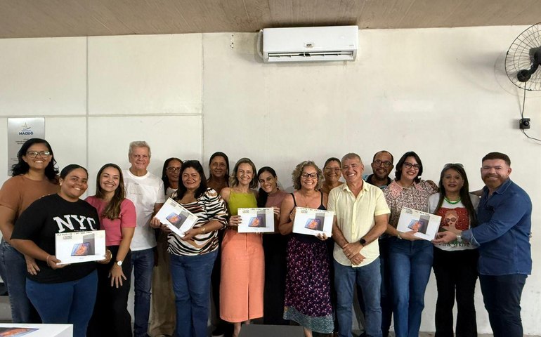 Entrevistadores do Cadúnico recebem tablets para otimizar cadastros feitos em domicílio