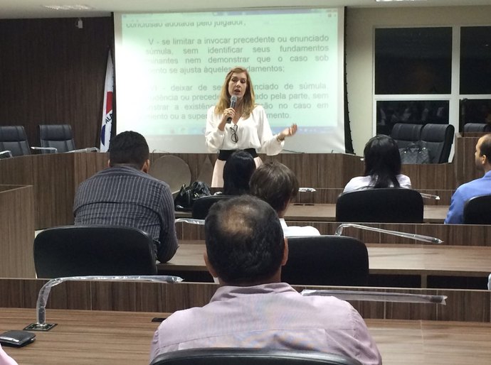 Presidente da OAB Alagoas encerra curso de Formação para novos advogados