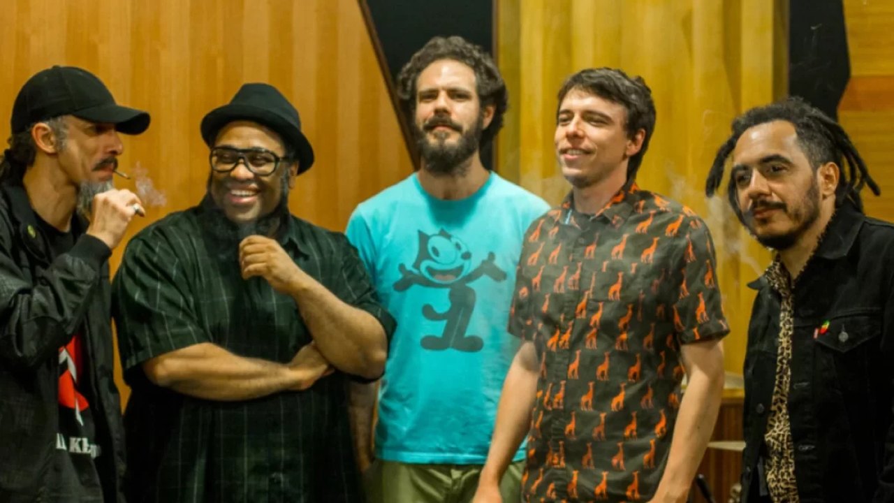 Planet Hemp divulga capa de single em parceria com Criolo e vídeo manifesto