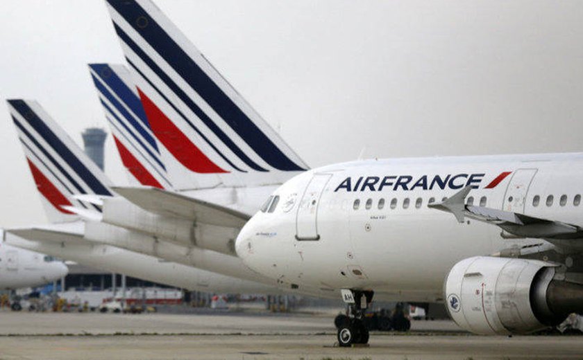 Ameaça de bomba em avião da Air France era alarme falso, diz companhia