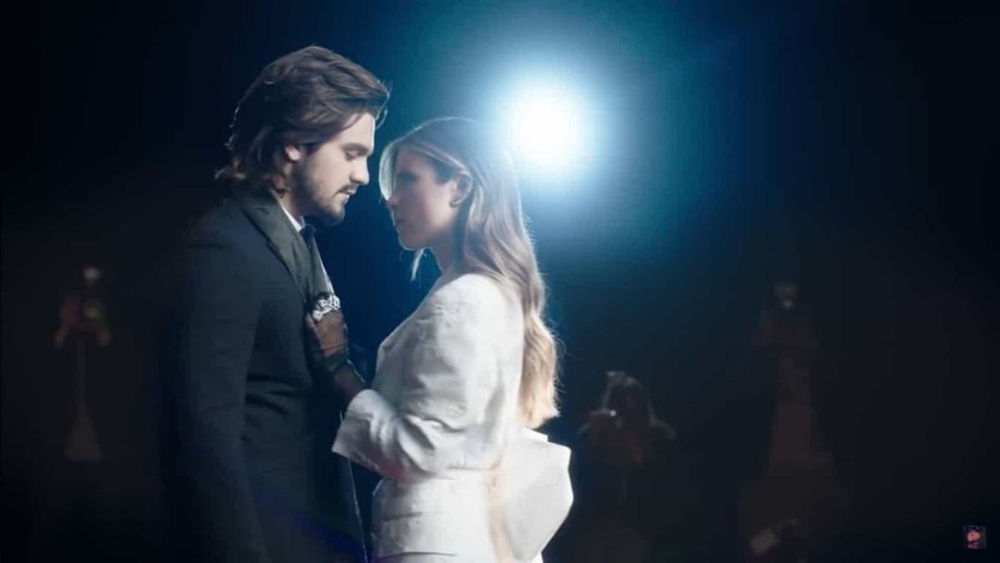 Após separação, Luan Santana teria apresentado Giulia Be à família