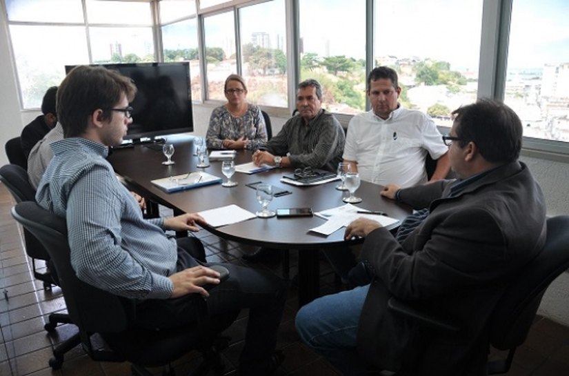 Secretário da Fazenda discute parcelamento de ICMS com Sindmineral