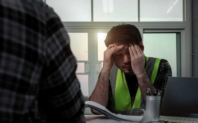 57% dos brasileiros são favoráveis ao fim da escala de trabalho 6 por 1, mostra pesquisa