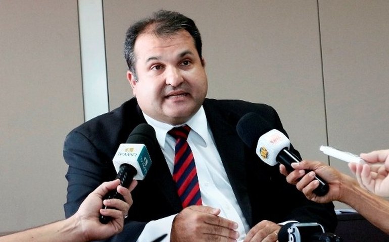 Santoro apresenta quadro crítico da situação fiscal do Estado