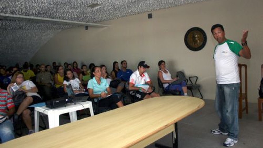 Secretaria do Esporte é parceira em curso de arbitragem em atletismo