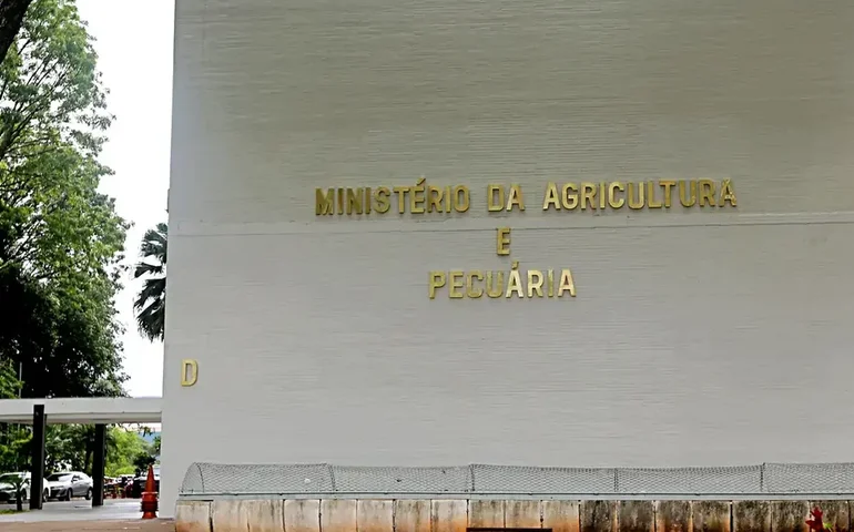 Ministério da Agricultura anuncia reestruturação do Inmet, que vira secretaria