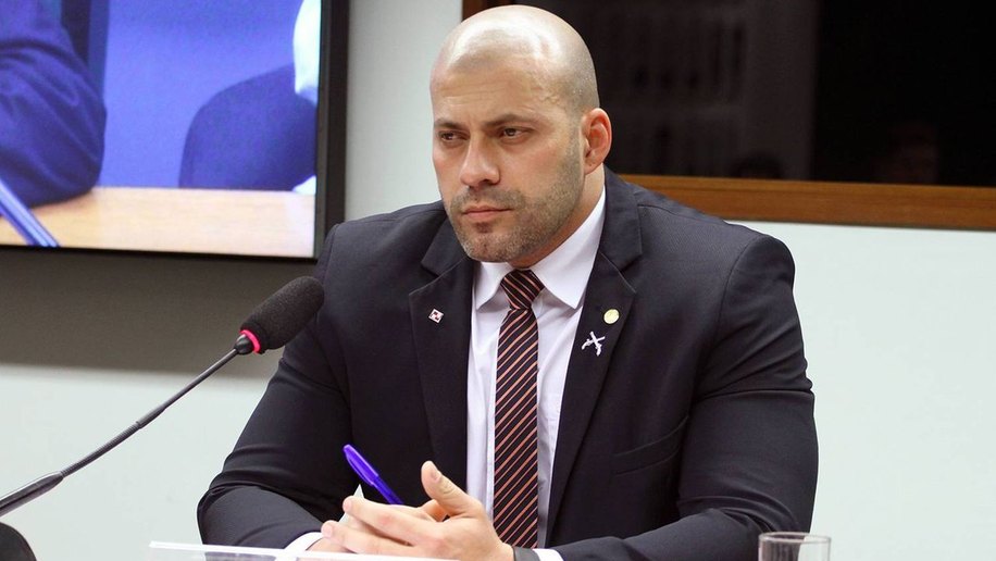 Câmara Federal define hoje se deputado continua preso ou não