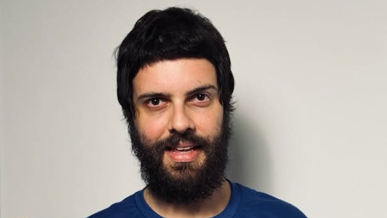 Diogo Defante faz show punk e expulsa robô do palco em sua estreia no Rock in Rio