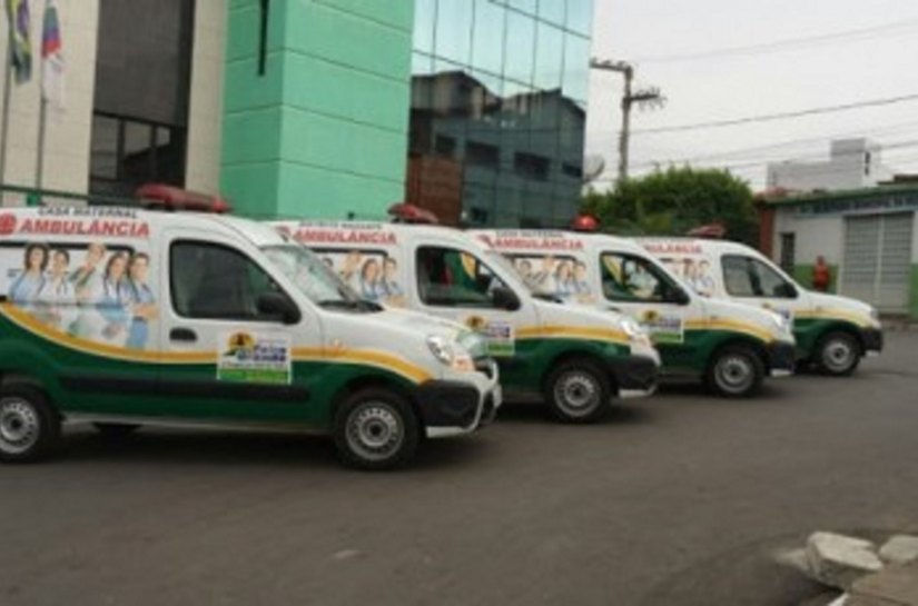 Prefeitura renova frota de ambulâncias de Feira Grande