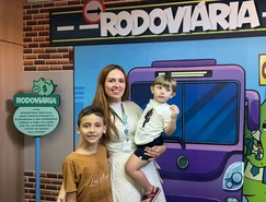 Luciana Lepletier com os filhos Miguel e Samuel.jpeg 