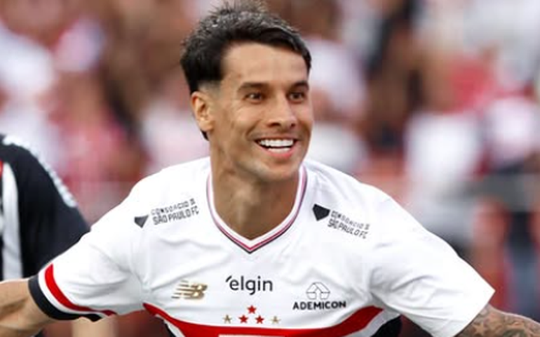 São Paulo conta com garotos campeões da Copinha, supera Santos e vence primeira no Brasileirão