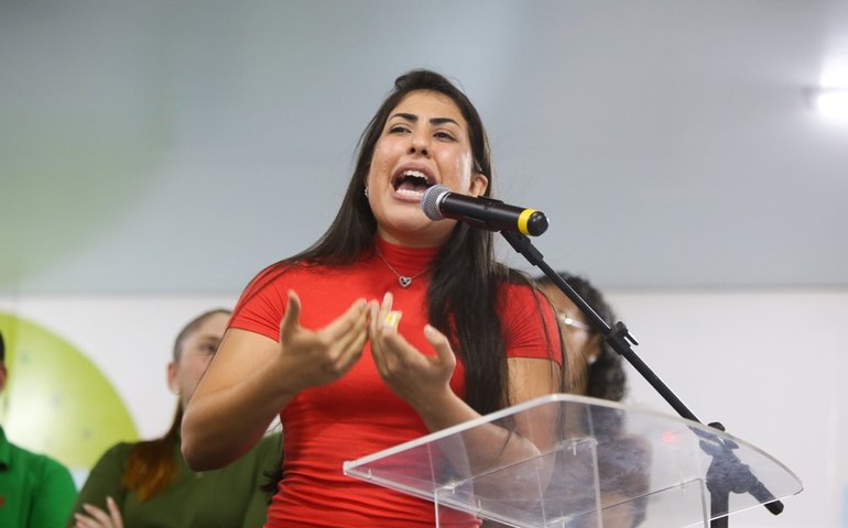 Durante evento, Deputada Gabi Gonçalves volta a cobrar a reabertura da maternidade do Hospital Ib Gatto Falcão em Rio Largo