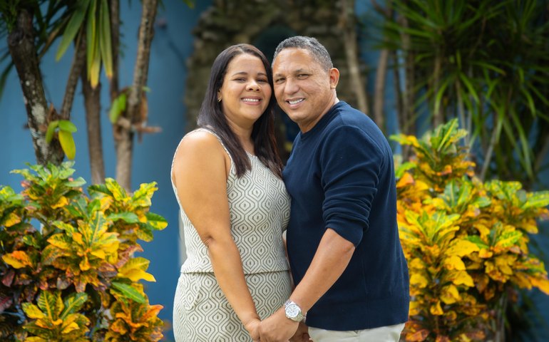 Amor, transformação e parceria: a história de um casal que vive a Educação lado a lado