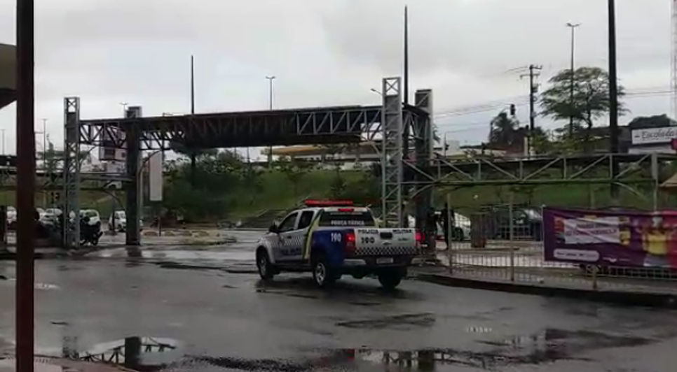 Jovem é baleado no Terminal de Integração em Aracaju / Foto: Foto: Reprodução/Redes Sociais