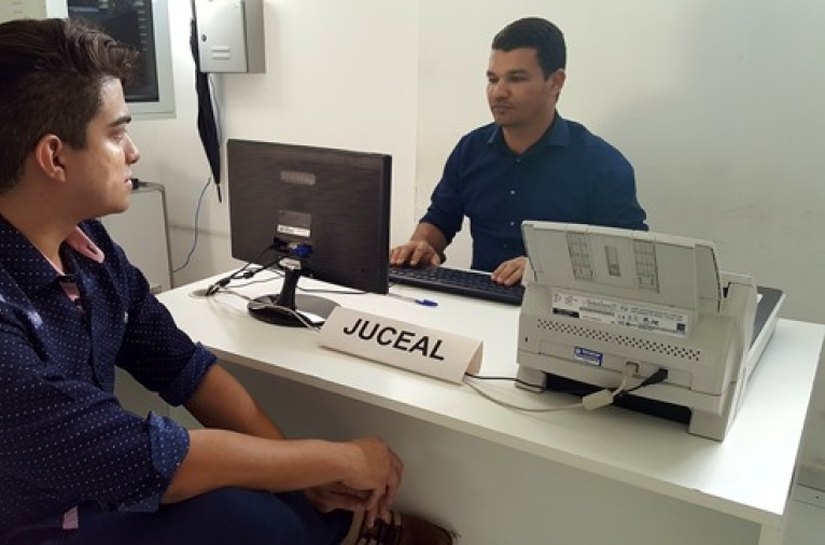 Unidade de atendimento da Junta Comercial já funciona no Sine Jaraguá