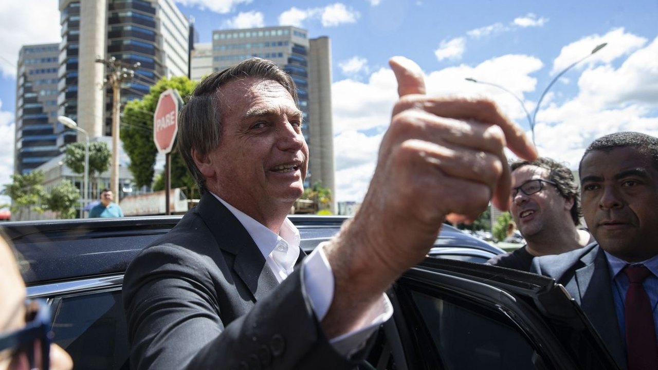 Em depoimento à PF, Bolsonaro diz que post com fake news foi acidental