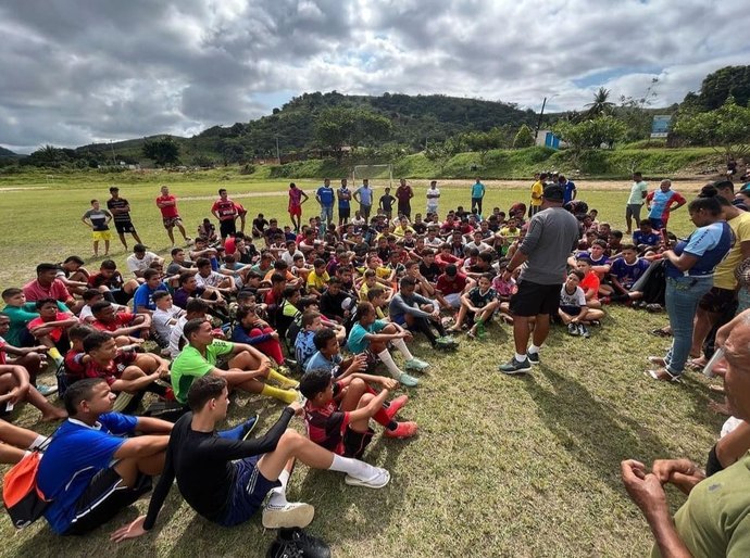 Prefeitura de Novo Lino realiza ‘peneira’ de jovens talentos com presença de observador técnico do Bahia