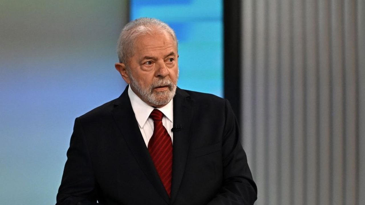 Gleisi confirma que Lula só viaja a Brasília na semana que vem