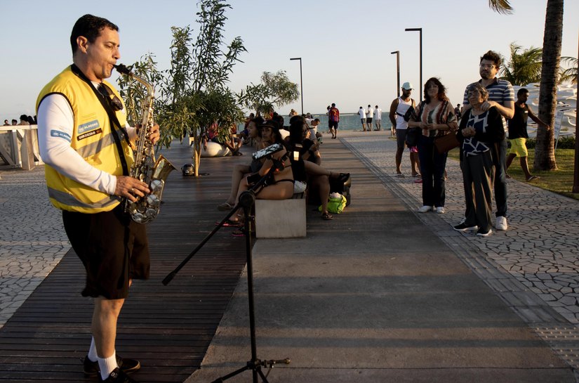 Ronda no Bairro realiza apresentações semanais da Banda de Música