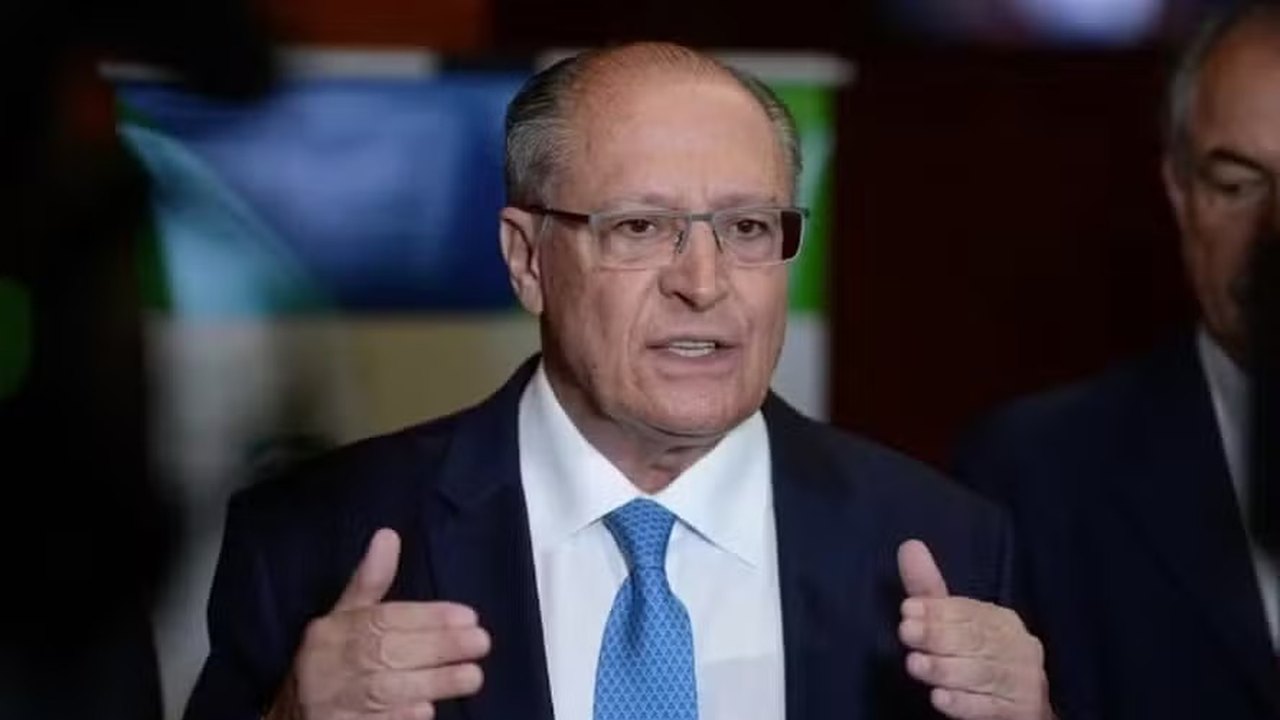 Alckmin convoca reunião de emergência no Planalto para discutir crise de segurança no Rio