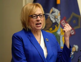 Governadora do Maine questiona ‘prisões secretas, xerife diz que ICE alvejou um de seus recrutas