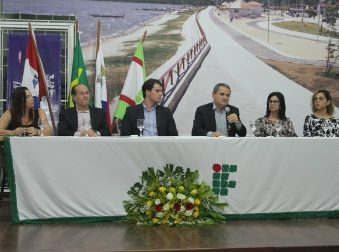 Cacau participa da abertura do workshop de Gastronomia e Hospedagem