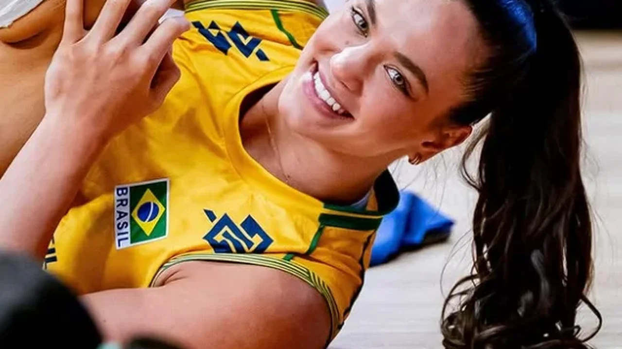 Júlia Kudiess sofre grave lesão no joelho e desfalca Brasil nas finais da VNL