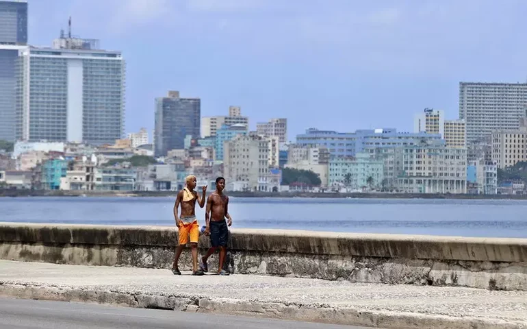 Mais de 1 milhão de cubanos não têm acesso à água potável