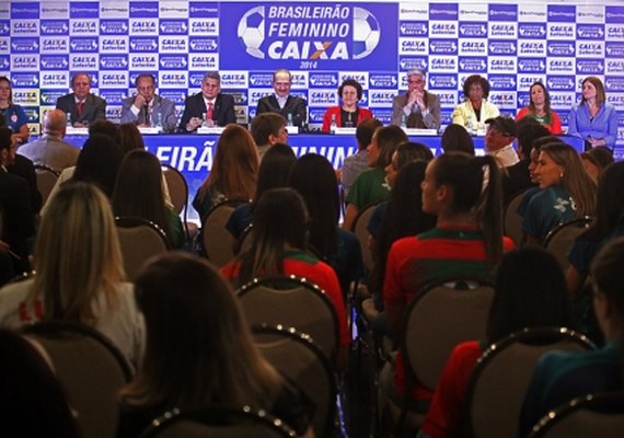 Brasileirão de futebol feminino começa nesta quarta-feira