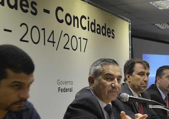 &#8216;Derrota não nos abate&#8217;, diz ministro sobre rejeição de decreto presidencial