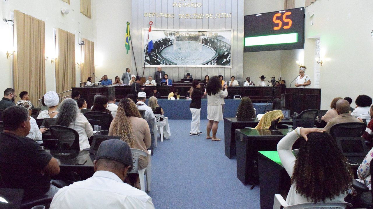 Assembleia debate Plano Estadual de Igualdade Racial e cobra reparação histórica